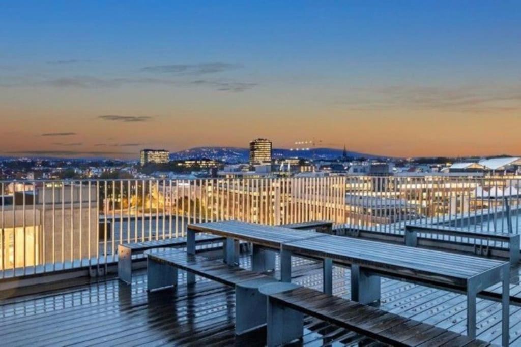 Appartamento Aker Brygge - Sjoside Hjem - Sentral Beliggenhet Oslo Esterno foto