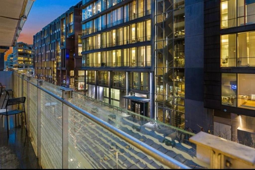 Appartamento Aker Brygge - Sjoside Hjem - Sentral Beliggenhet Oslo Esterno foto
