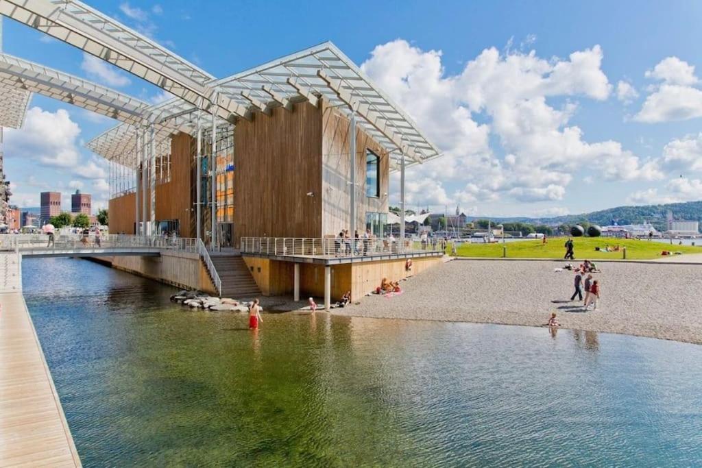 Appartamento Aker Brygge - Sjoside Hjem - Sentral Beliggenhet Oslo Esterno foto