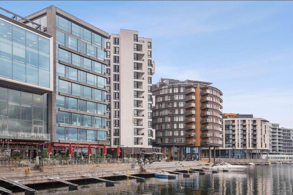 Appartamento Aker Brygge - Sjoside Hjem - Sentral Beliggenhet Oslo Esterno foto